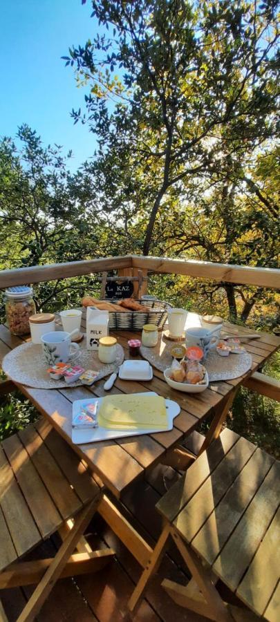 קוארס Cabane Dans Les Arbres "La Kaz Aux Cigales" מראה חיצוני תמונה